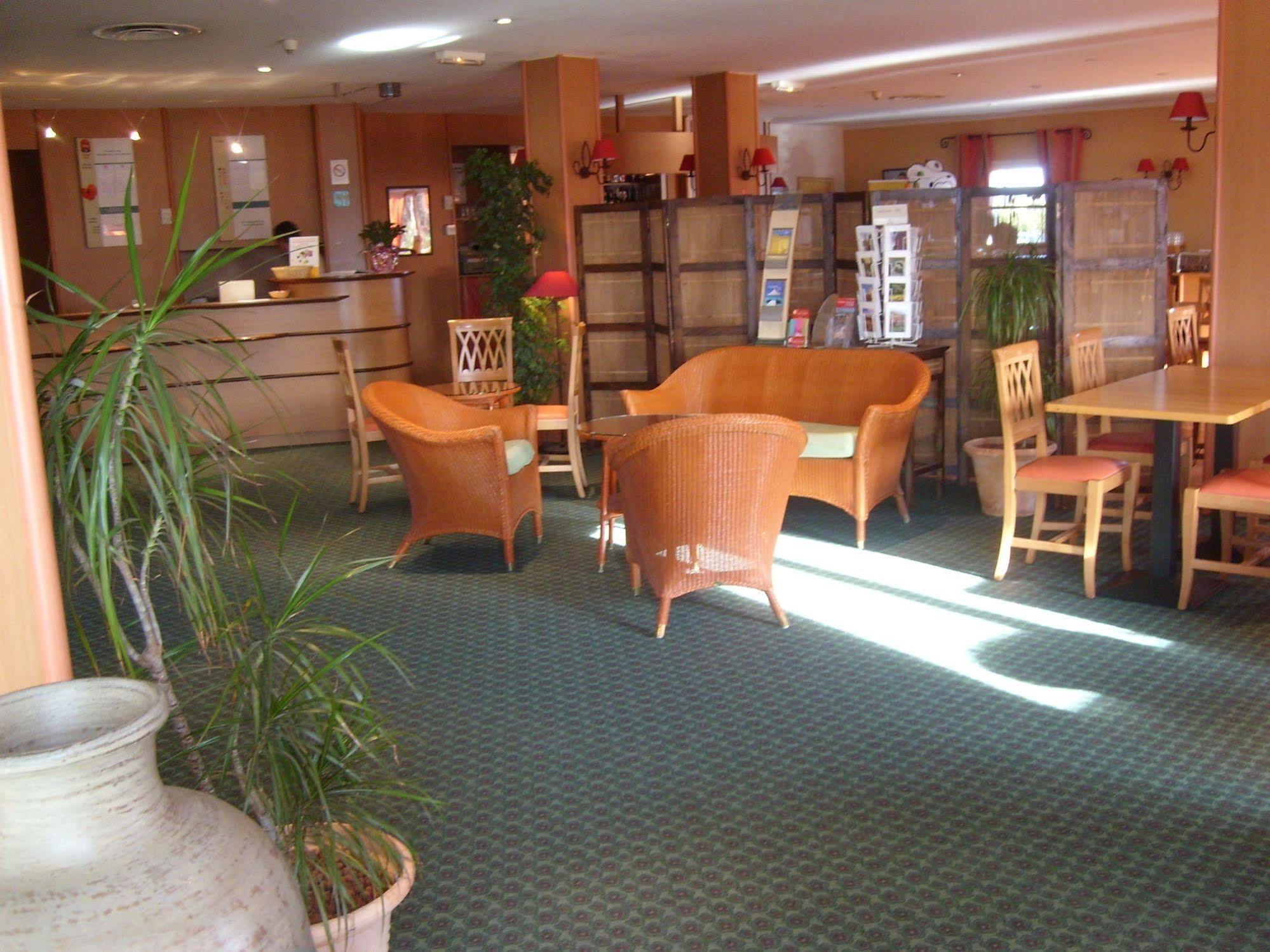 Hotel Ibis Orange Sud Exterior foto